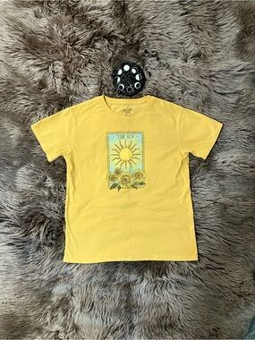 Mighty Fine Yellow Sun & Sunflower Graphic Short Sleeve Tee